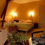 Ferme Du Chateau * Monampteuil