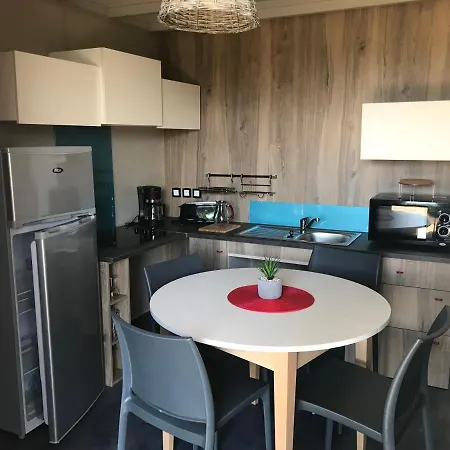 Πάρκο διακοπών Ferme Du Chateau Monampteuil