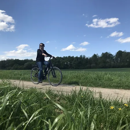 Ferme Du Chateau * Monampteuil