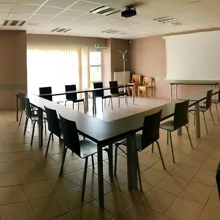 Ferme Du Chateau Πάρκο διακοπών Monampteuil